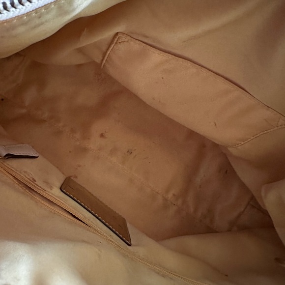 Beautiful white Coach bag - Picture 8 of 15